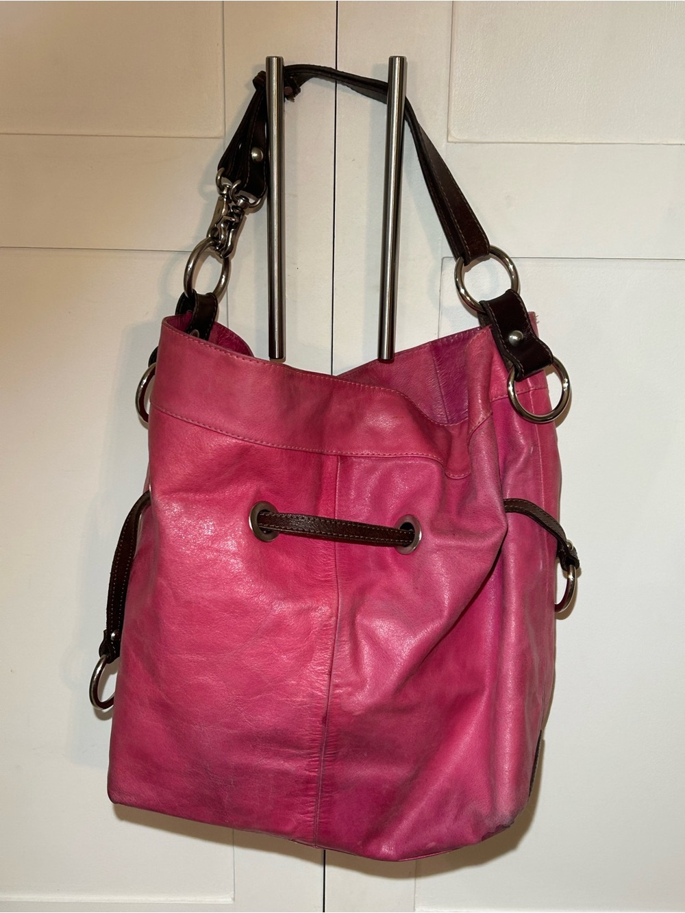 Tano Pink Leather Slouch/Hobo/Bucket Shoulder Bag with Brown Trim